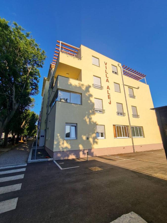 Ferienwohnung Leon Senj  Exterior foto